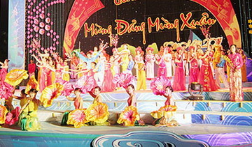 សកម្មភាពជាច្រើនអំណរបក្សអំណរនិទាឃៈរដូវឆ្នាំ ២០១៤ ត្រូវបានរៀបចំឡើងក្នុងទូទាំងប្រទេសវៀតណាម